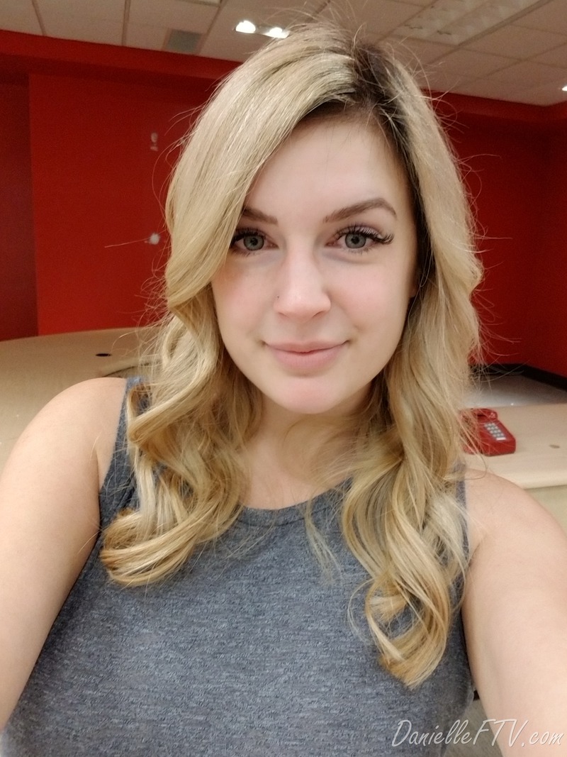 Busty Danielle's Porn Pics-07