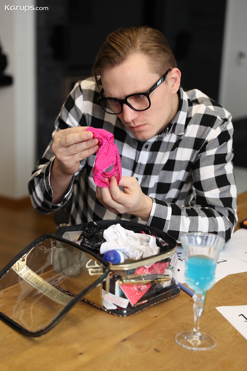 Jenny Wild's Escort Service-02