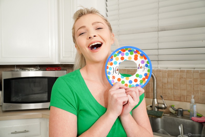 Lovely Kay Carter Gives A Blowjob In The Kitchen-06