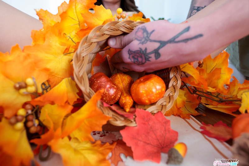 Serena Hill Having Fun-10